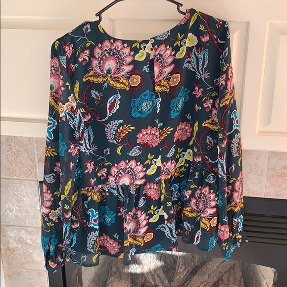Floral Blouse Bundle - Picture 7 of 7
